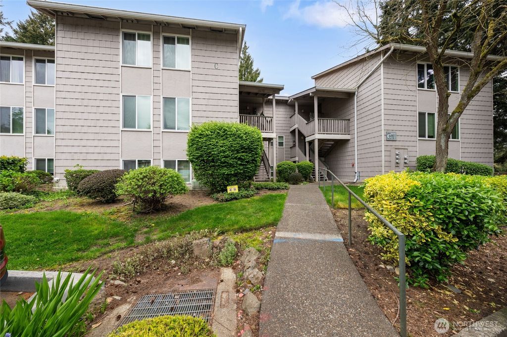 Photo of 33030 17th Place S #C303, Federal Way, WA 98003 (MLS # 2515668)