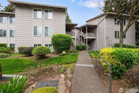 Photo of 33030 17th Place S #C303, Federal Way, WA 98003 (MLS # 2515668)