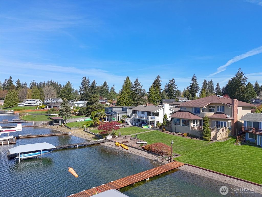 Photo of 14303 SE 266th Street, Kent, WA 98042 (MLS # 2407019)