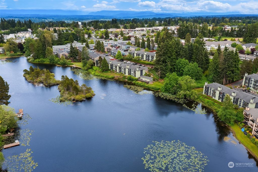 Photo of 423 75th Street SE #B-28, Everett, WA 98203 (MLS # 2247637)