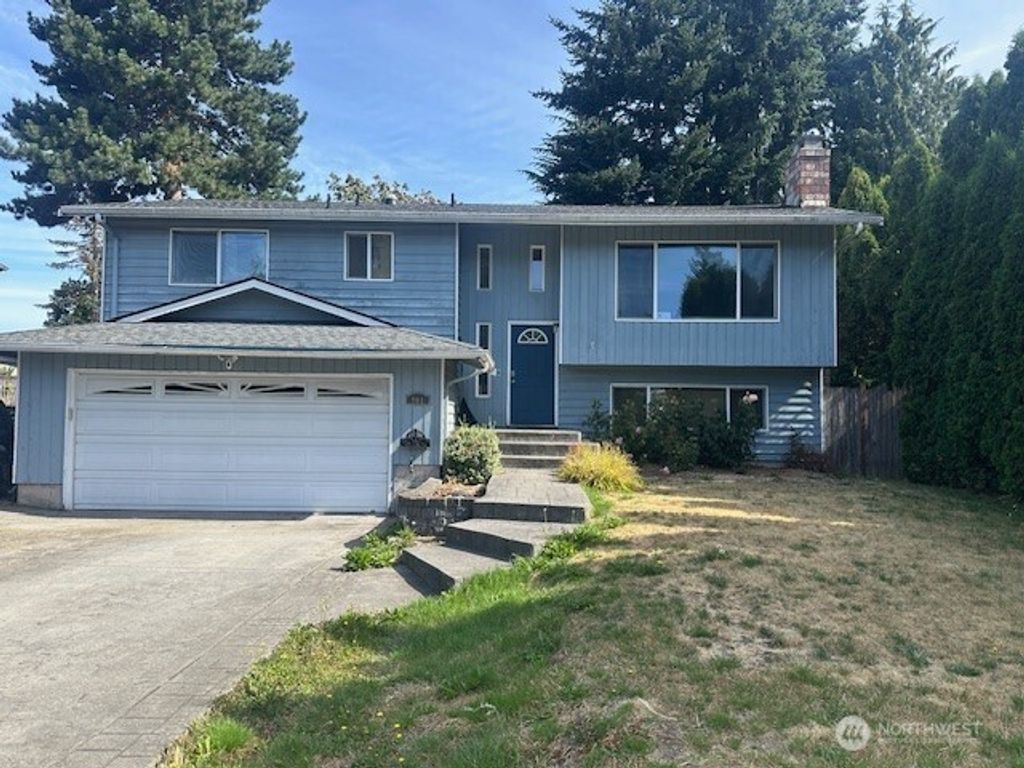 Photo of 901 94th Street SE, Everett, WA 98208 (MLS # 2423925)