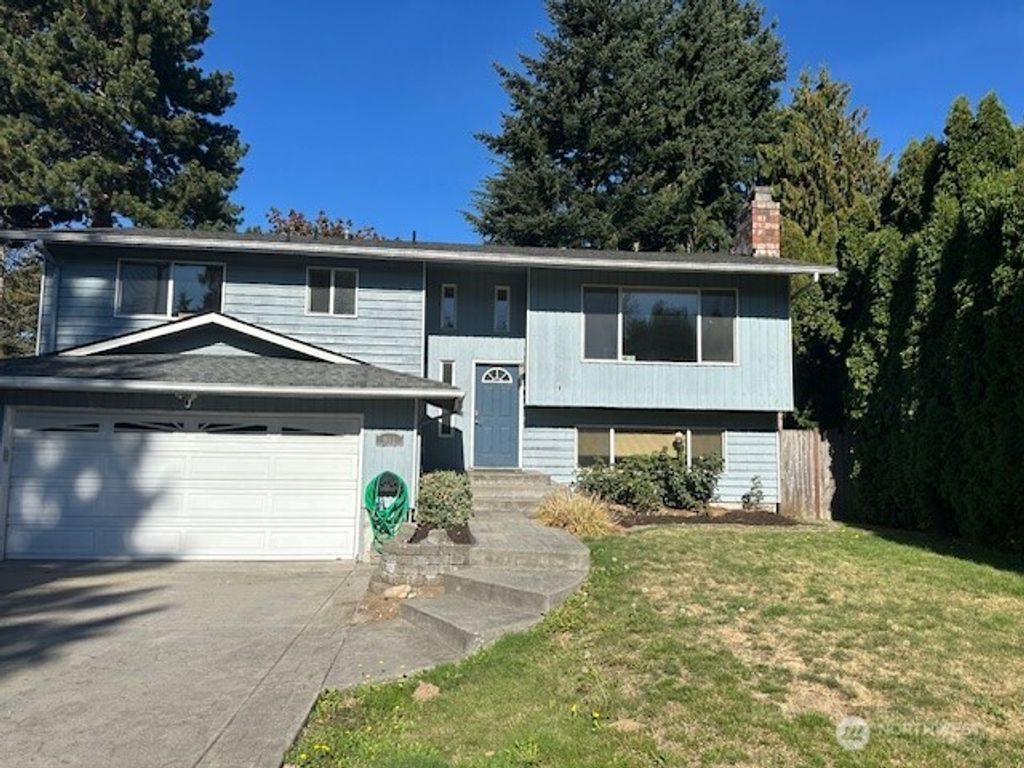 Photo of 901 94th Street SE, Everett, WA 98208 (MLS # 2423925)