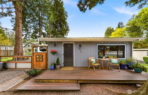 Photo of 5013 Cedar Street, Blaine, WA 98230 (MLS # 2514677)