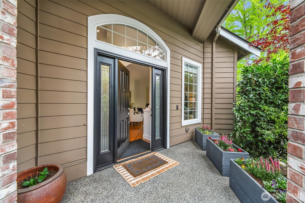 Photo of 1003 272nd Place SE, Sammamish, WA 98075 (MLS # 2395007)
