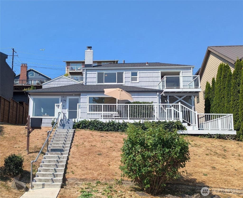 Photo of 927 Lake Washington Blvd BLVD S, Seattle, WA 98144 (MLS # 2559112)