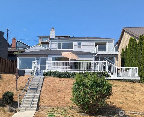 Photo of 927 Lake Washington Blvd BLVD S, Seattle, WA 98144 (MLS # 2559112)