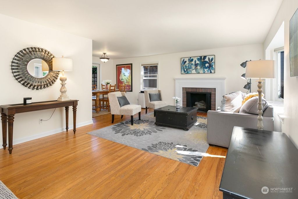 Photo of 7350 19th Avenue NE, Seattle, WA 98115 (MLS # 2272316)