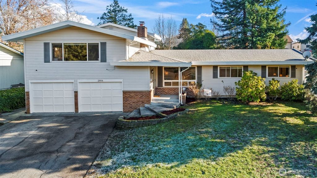 Photo of 2904 McClain Avenue, Bremerton, WA 98310 (MLS # 2472553)