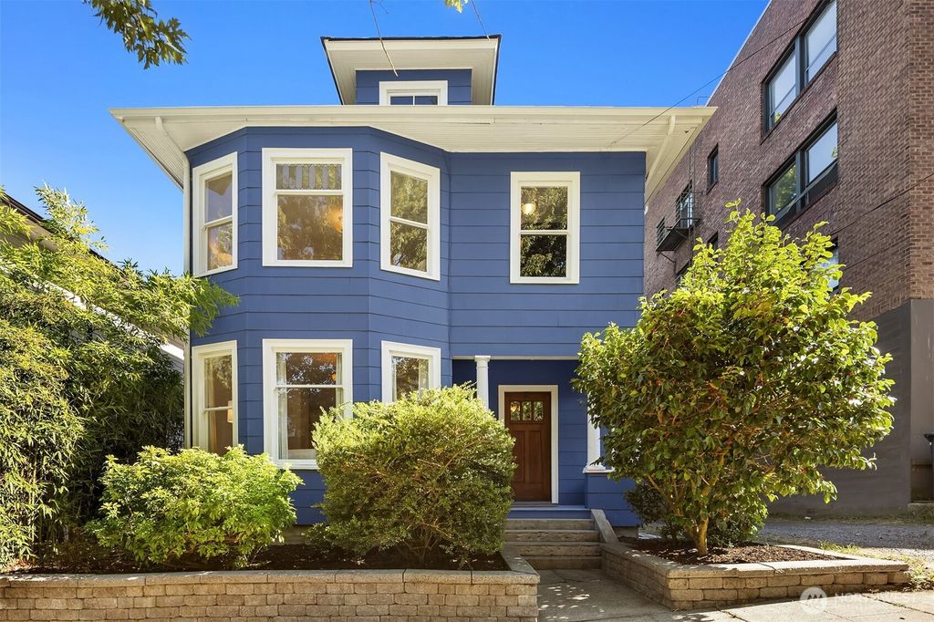 Photo of 1915 E John Street, Seattle, WA 98112 (MLS # 2407043)