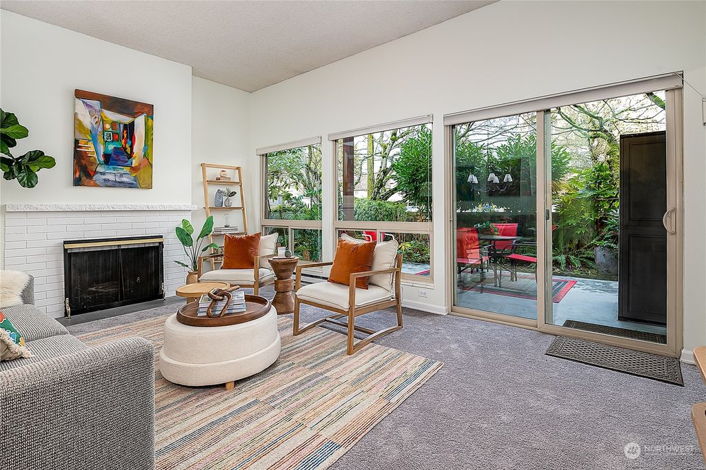 Photo of 2301 NE 65th Street #203, Seattle, WA 98115 (MLS # 2187794)