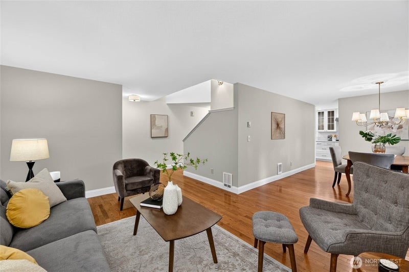 32323 NE 112th Street