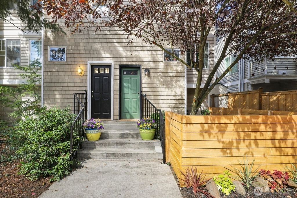 Photo of 8521 Midvale Avenue N #B, Seattle, WA 98103 (MLS # 2467090)