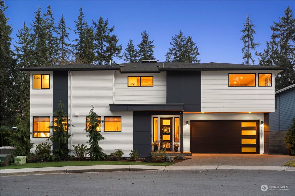 Photo of 15003 73rd Court NE, Kenmore, WA 98028 (MLS # 2215793)