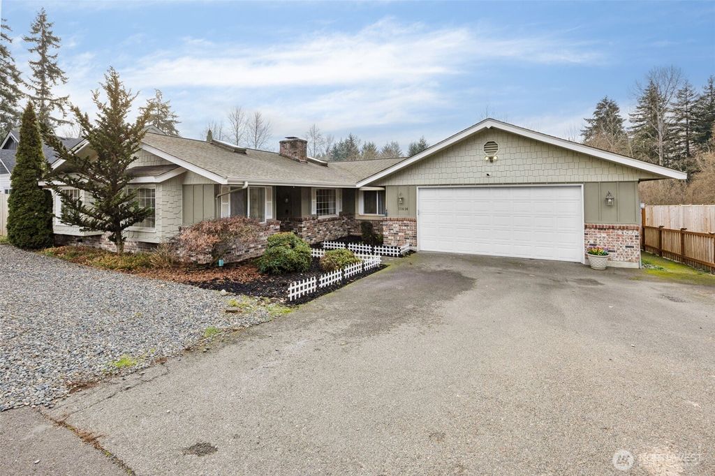 Photo of 11614 62nd Avenue E, Puyallup, WA 98373 (MLS # 2469845)