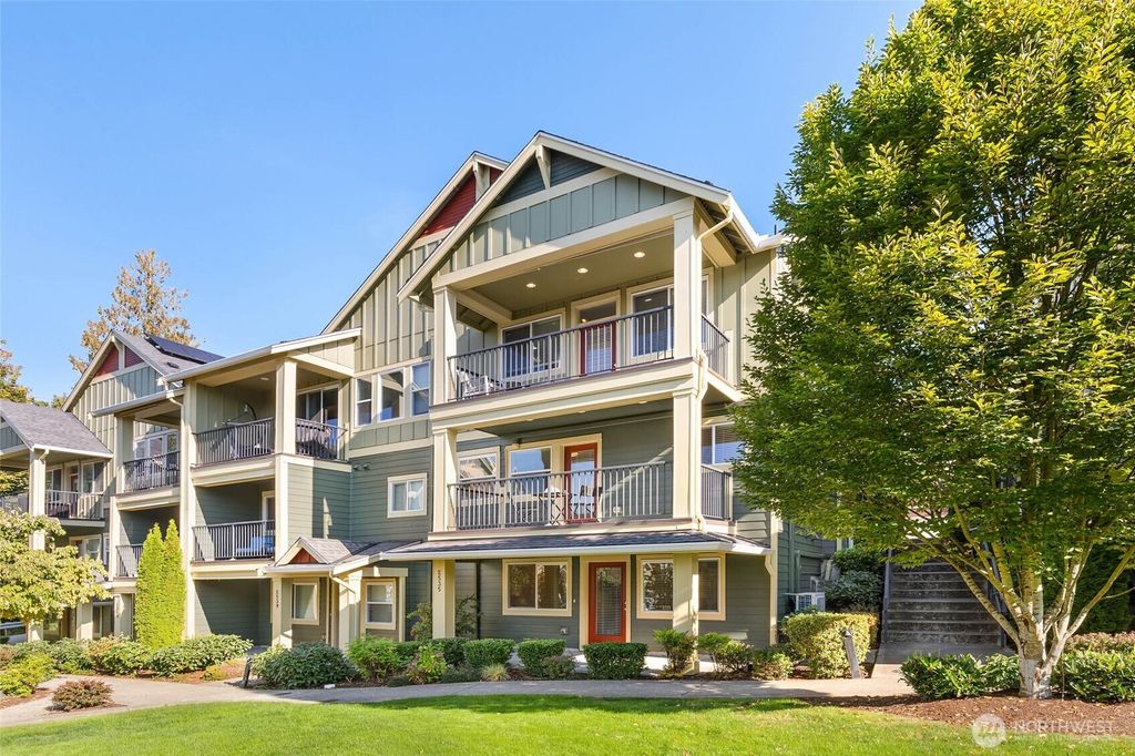Photo of 2535 NE Mulberry Walk Walk, Issaquah, WA 98029 (MLS # 2441338)
