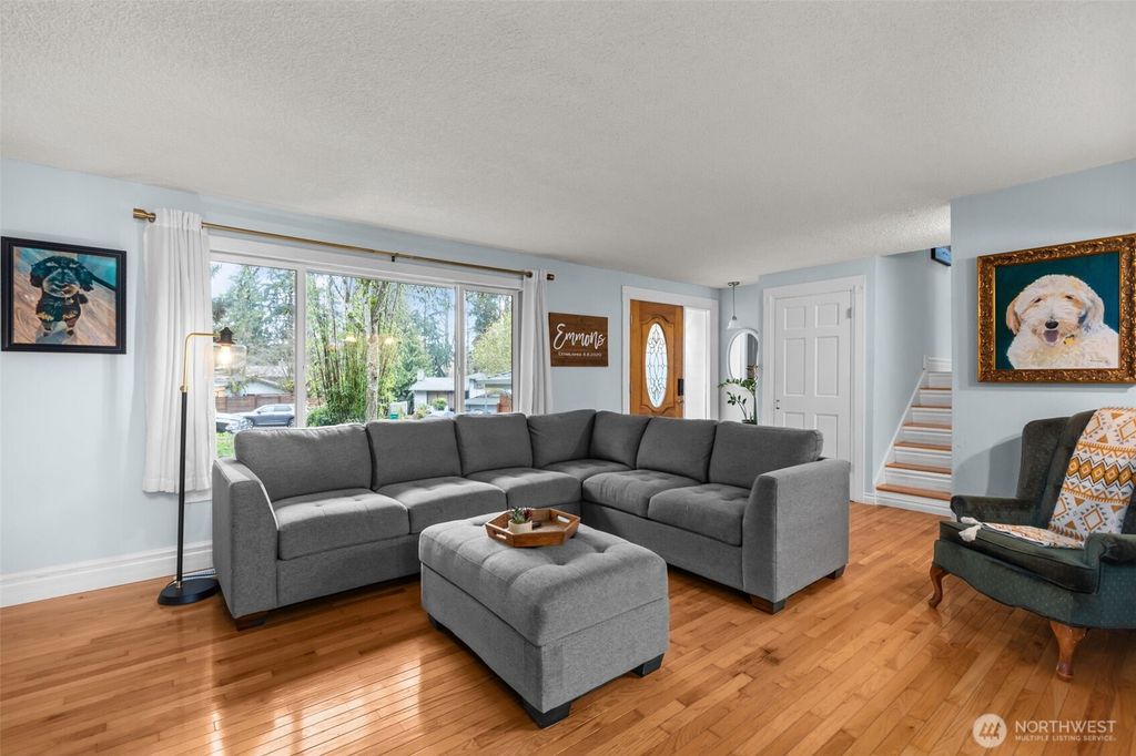 Photo of 20806 23rd Avenue W, Lynnwood, WA 98036 (MLS # 2501640)