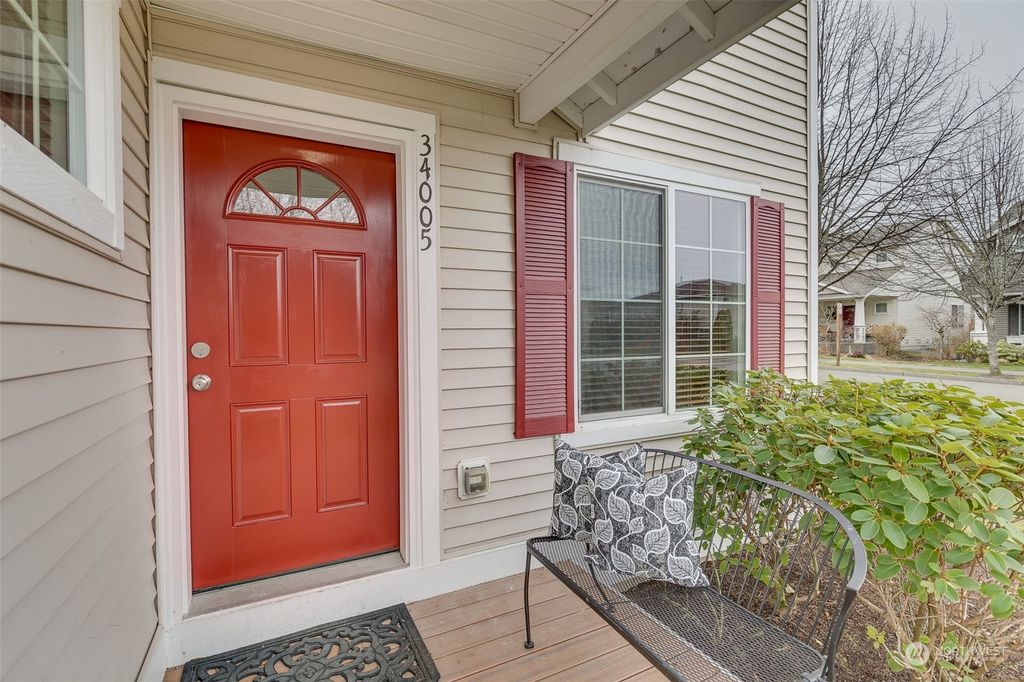 Photo of 34005 SE McCullough Street, Snoqualmie, WA 98065 (MLS # 2040852)
