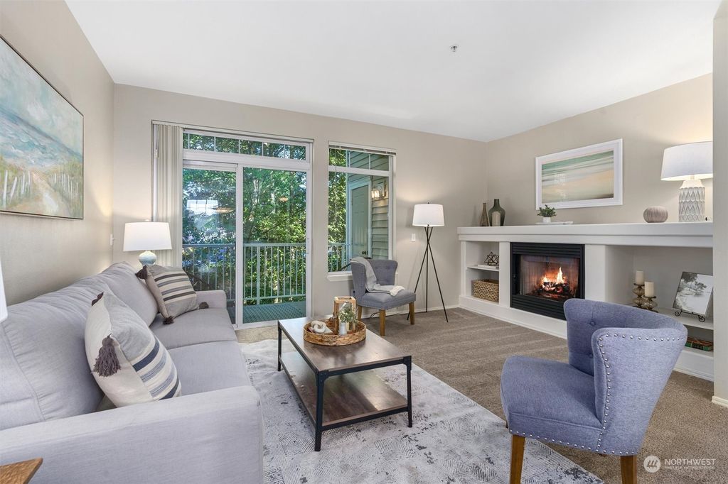 Photo of 5400 Harbour Pointe Boulevard #H201, Mukilteo, WA 98275 (MLS # 2143924)