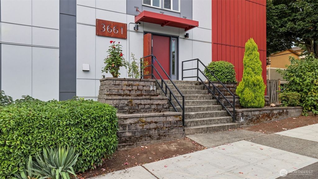 Photo of 3661 Phinney Avenue N, Seattle, WA 98103 (MLS # 2436888)