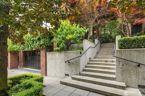 Photo of 721 Harvard Avenue E, Seattle, WA 98102 (MLS # 2466234)