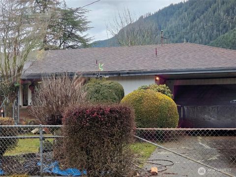 102 E Adams Avenue, Morton, WA 98356 - MLS#: 2342008