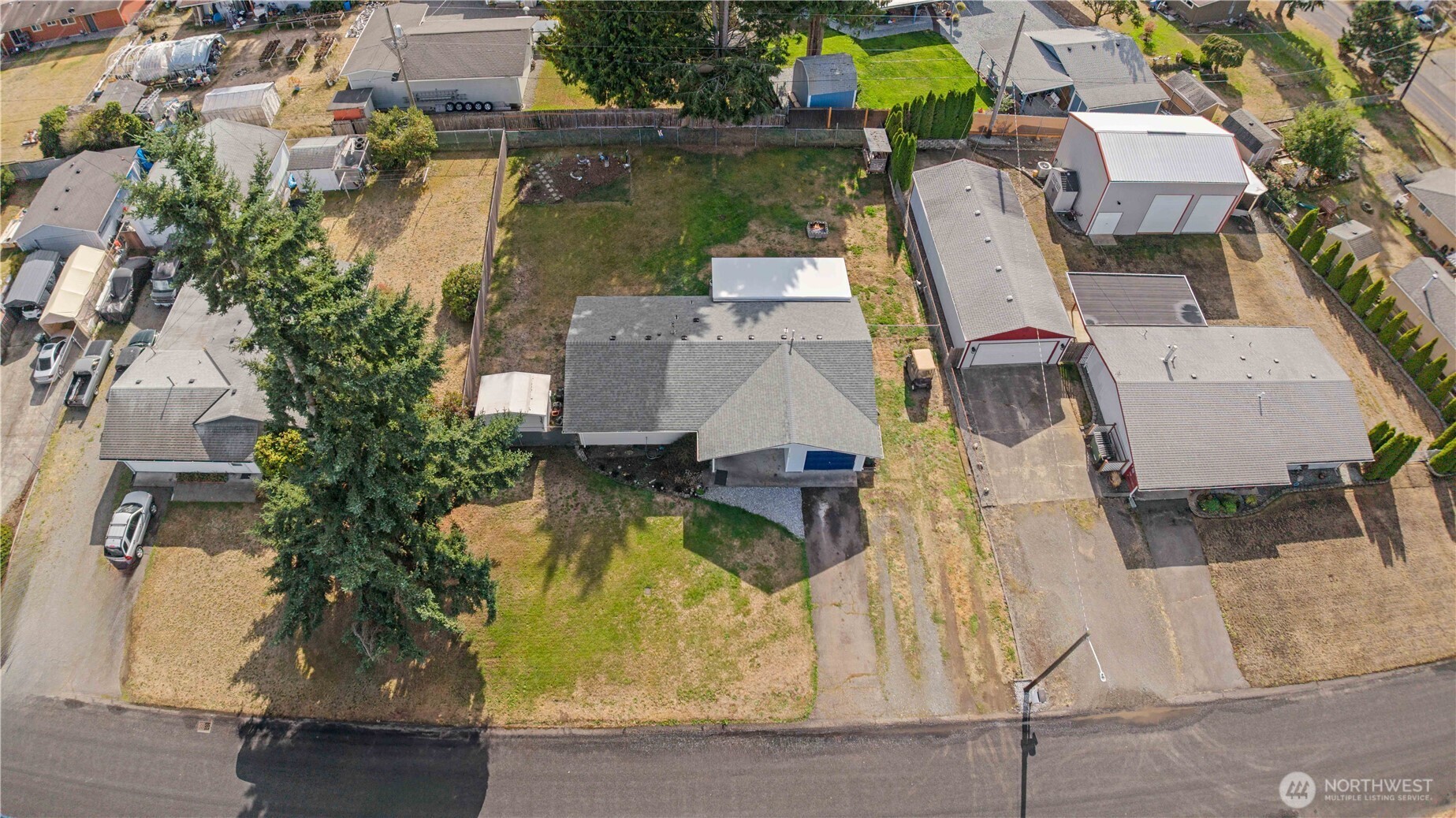 1124 139th Street E