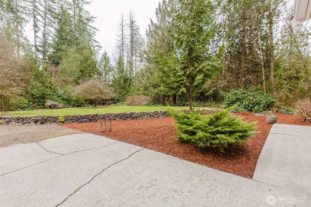 Photo of 16326 SE Auburn-Black Diamond Road, Auburn, WA 98092 (MLS # 2476245)