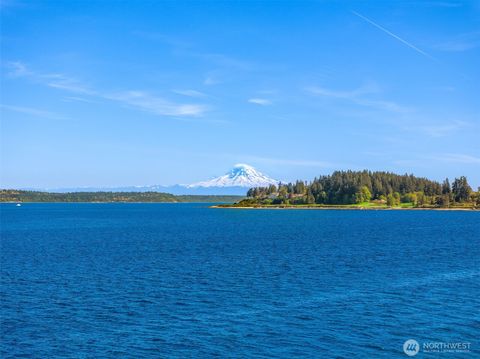 Photo of 4290 Rockaway Beach Road NE, Bainbridge Island, WA 98110 (MLS # 2510554)