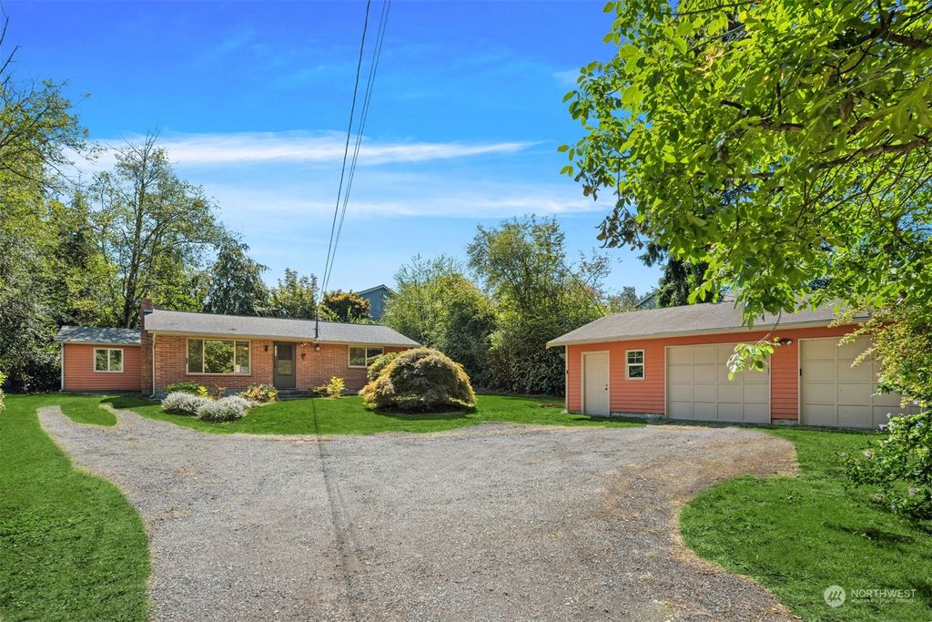 Photo of 2414 148th Street SW, Lynnwood, WA 98087 (MLS # 2283295)