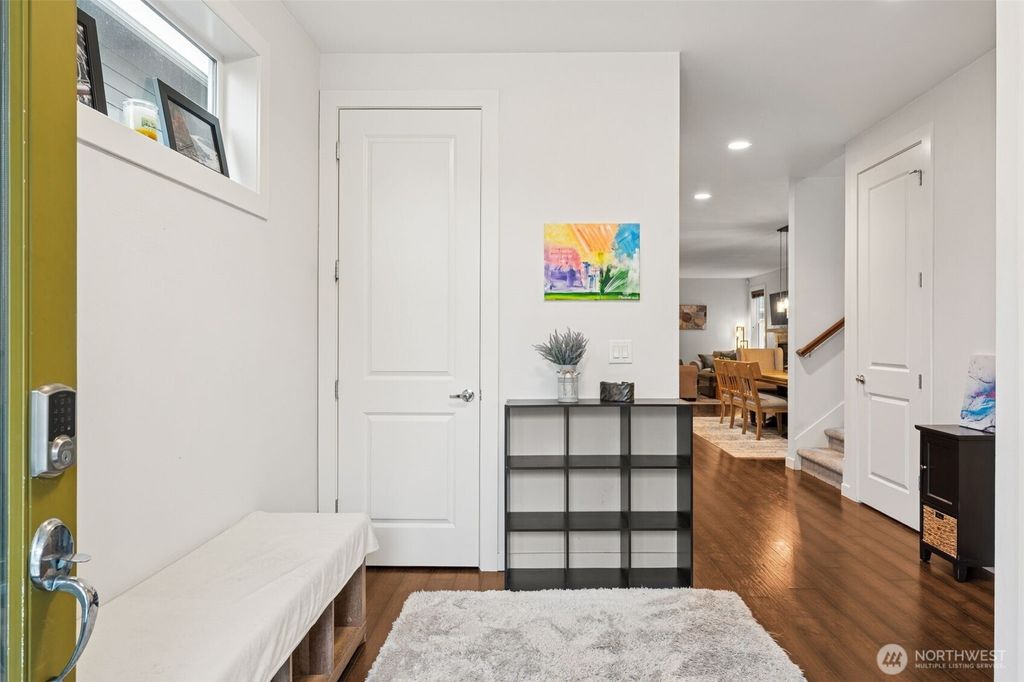 Photo of 845 SW 96th Place, Seattle, WA 98106 (MLS # 2467499)