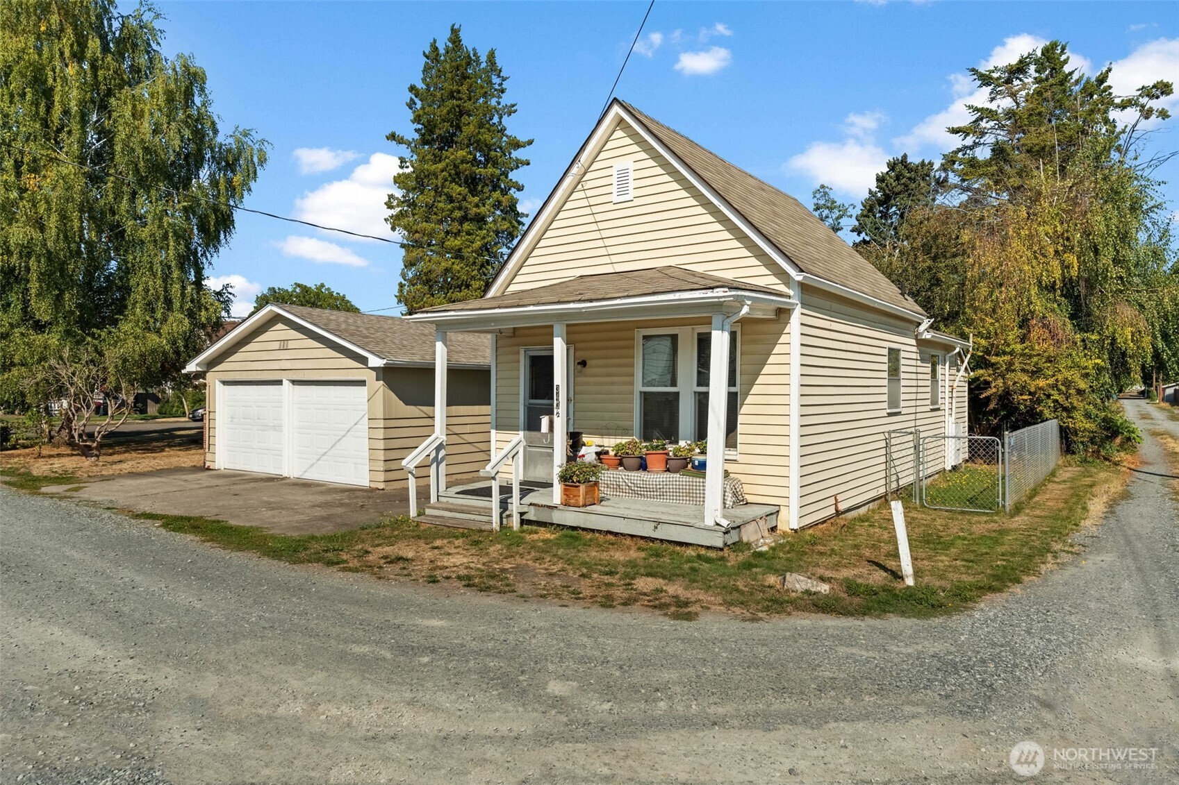 343 4th Street SE