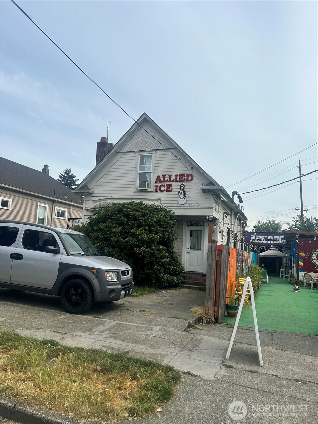 611 NW Bright Street