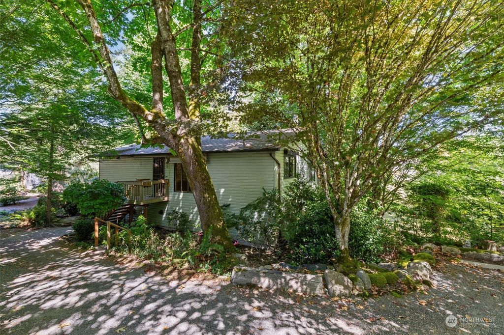 Photo of 38218 SE 92nd Street, Snoqualmie, WA 98065 (MLS # 2153386)