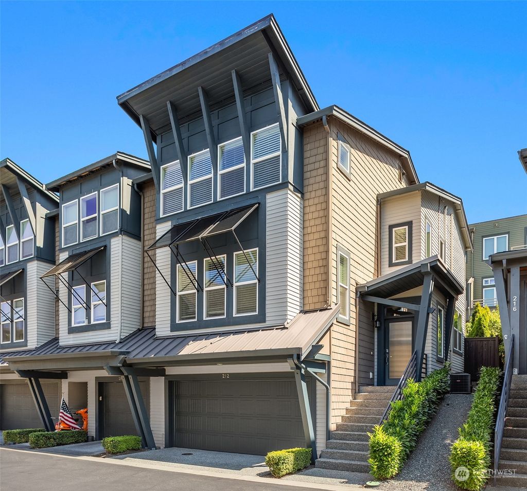 Photo of 212 3rd Lane S, Kirkland, WA 98033 (MLS # 2276582)
