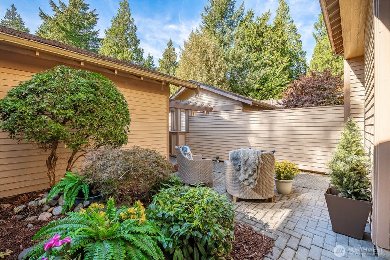 9118 Gleneagle Drive 17