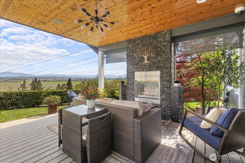11733 Seattle Hill Road
