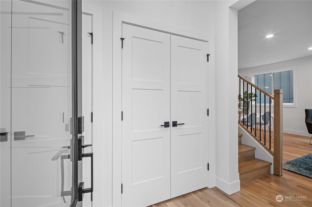 Photo of 214 B 29th Avenue E, Seattle, WA 98112 (MLS # 2041170)