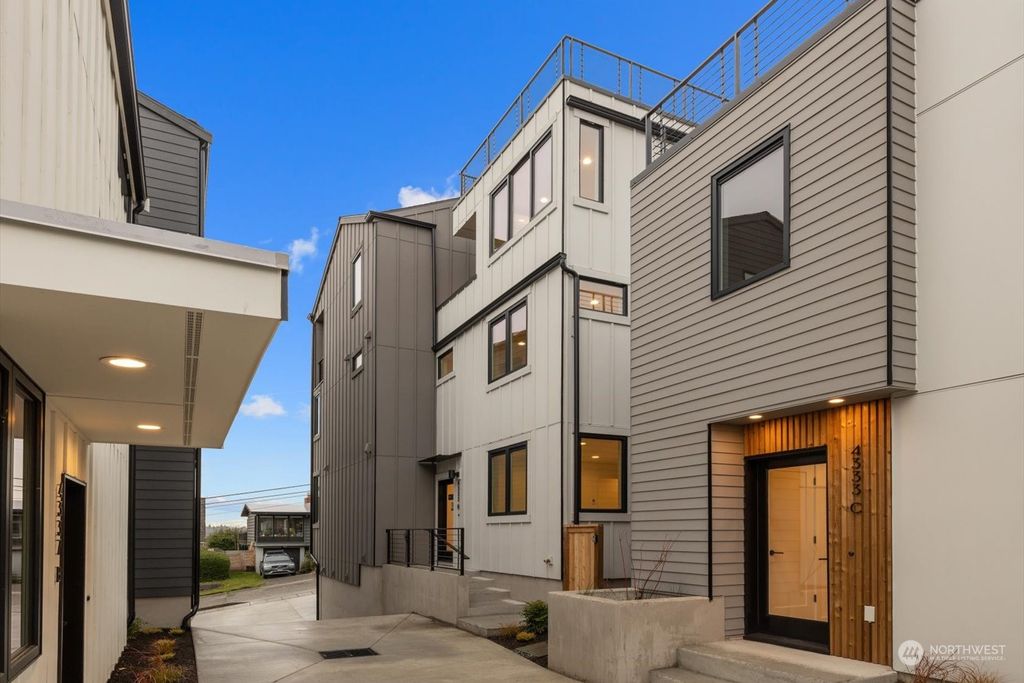 Photo of 4333 30th Avenue W #B, Seattle, WA 98199 (MLS # 2312778)