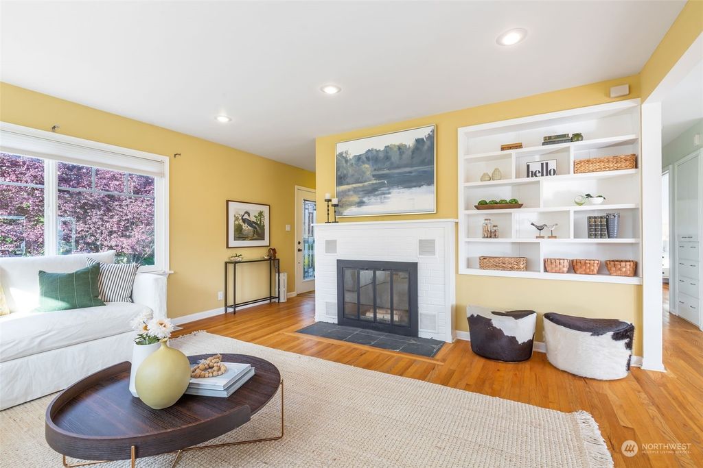 Photo of 4020 42nd Avenue S, Seattle, WA 98118 (MLS # 2172712)