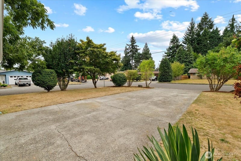 708 Tartan Drive SW