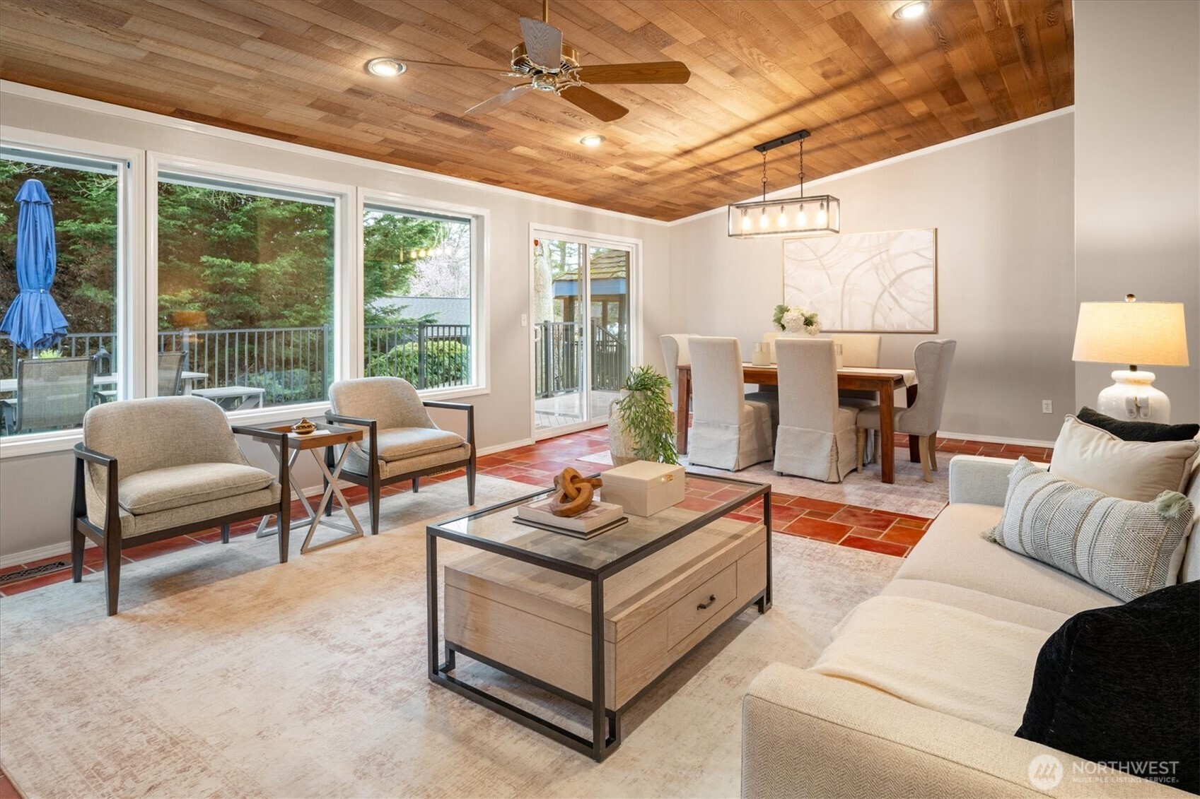 19321 Kenlake Place NE