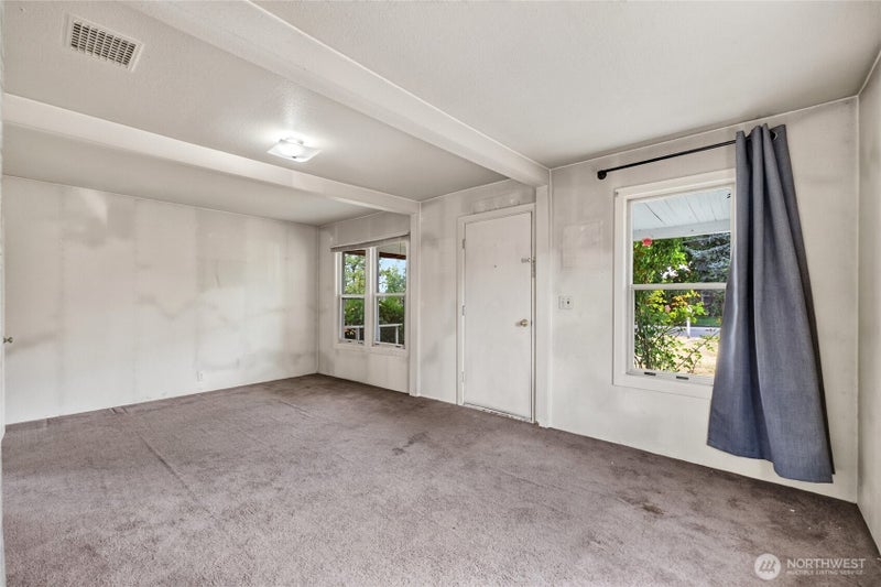 520 12th Street SE