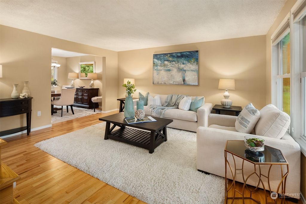 Photo of 10301 163rd Place NE, Redmond, WA 98052 (MLS # 2054581)