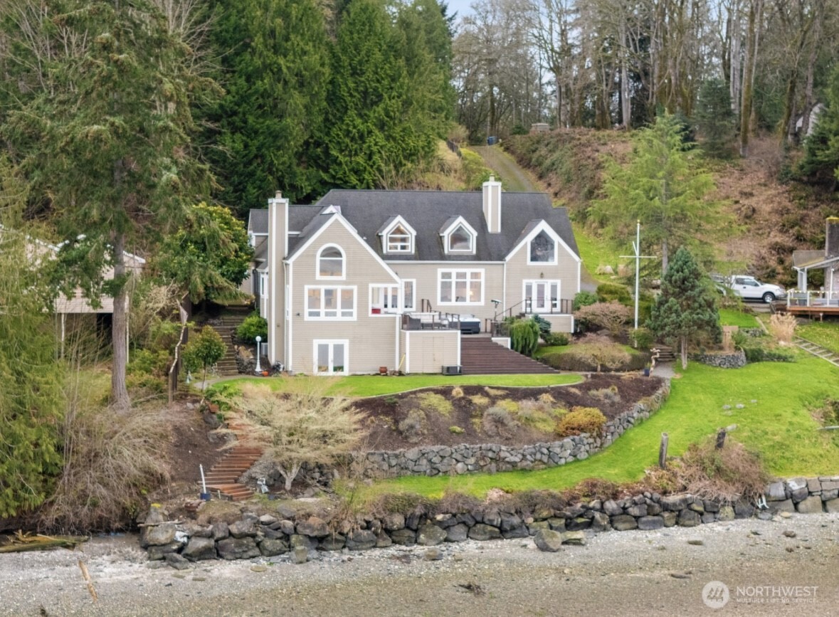 97 Raft Island Drive NW