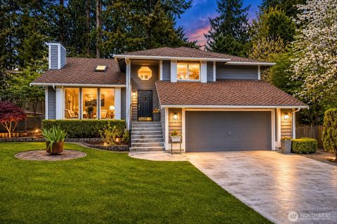 Photo of 17801 38th Pl W Pl, Lynnwood, WA 98037 (MLS # 2515716)