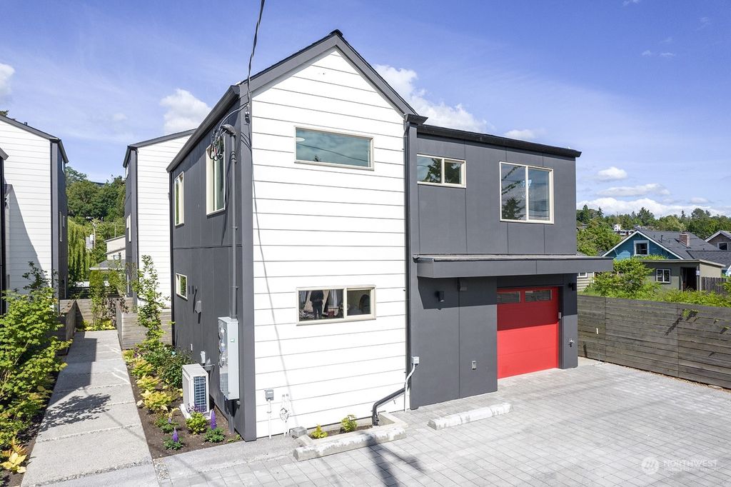 Photo of 5045 25th Avenue SW, Seattle, WA 98106 (MLS # 2269670)