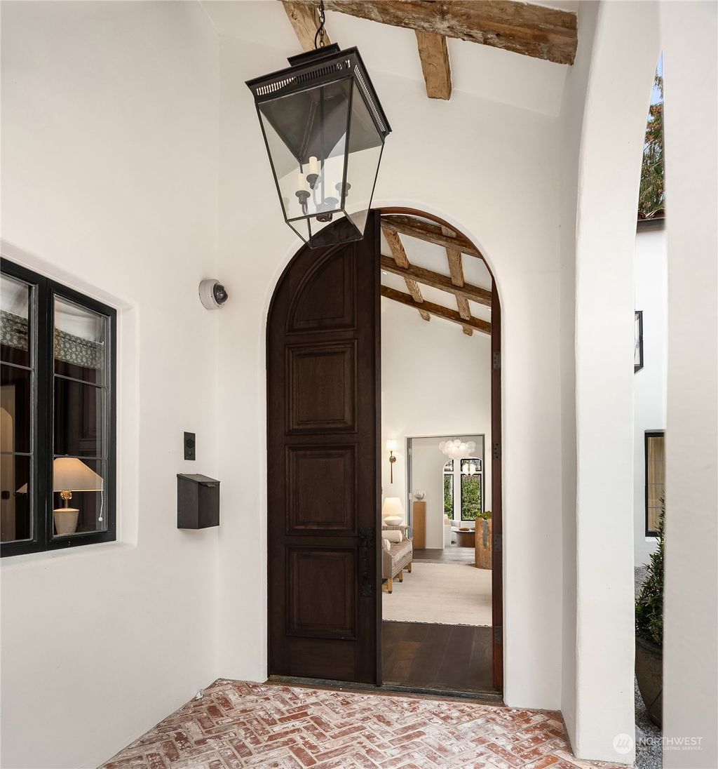 Photo of 1642 Shenandoah Drive E, Seattle, WA 98112 (MLS # 2199349)