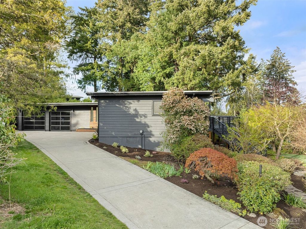 Photo of 12334 SE 23rd Place, Bellevue, WA 98005 (MLS # 2512446)