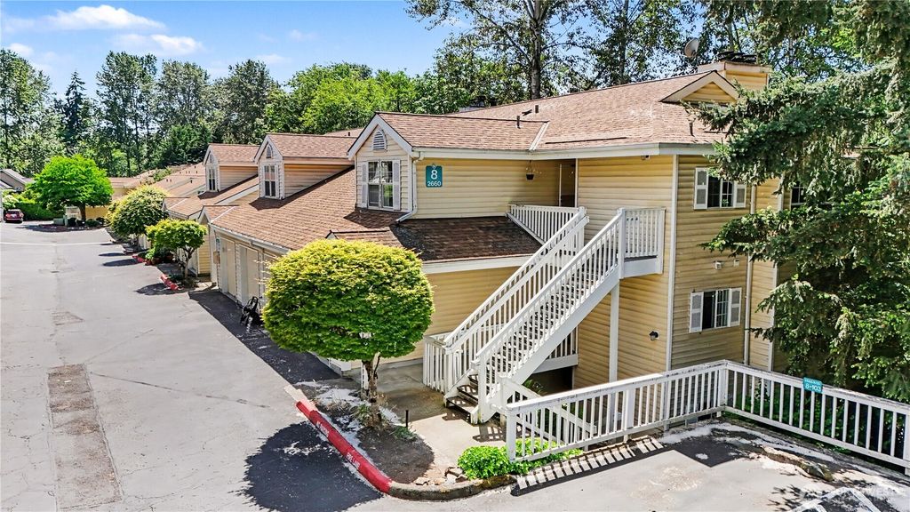 Photo of 2660 118th Avenue SE #8-203, Bellevue, WA 98005 (MLS # 2526771)