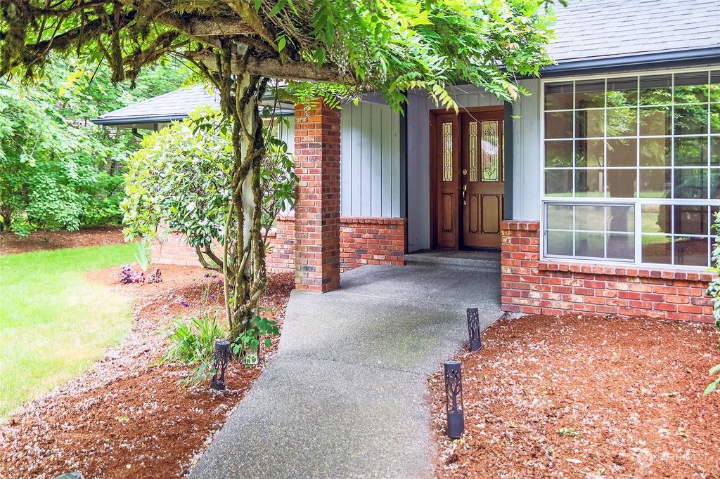 Photo of 32567 181st Avenue SE, Auburn, WA 98092 (MLS # 2075150)